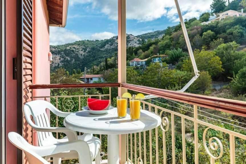 Eros Appartments Kalamítsi Екстериор снимка