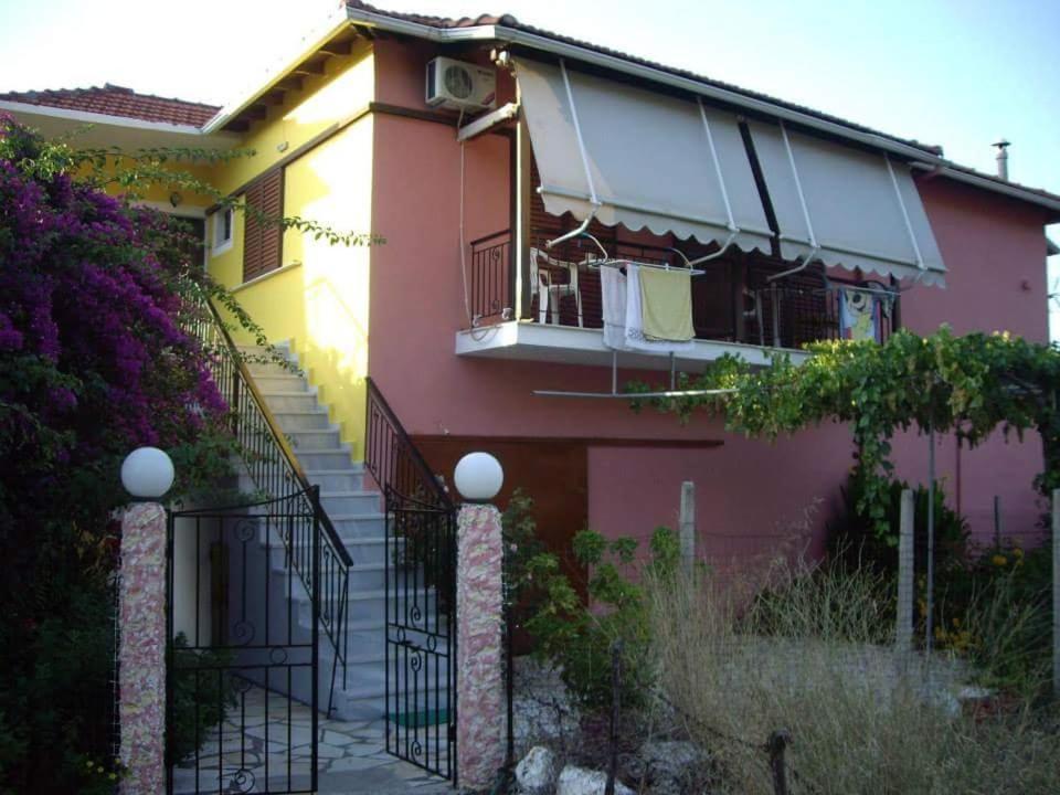 Eros Appartments Kalamítsi Екстериор снимка