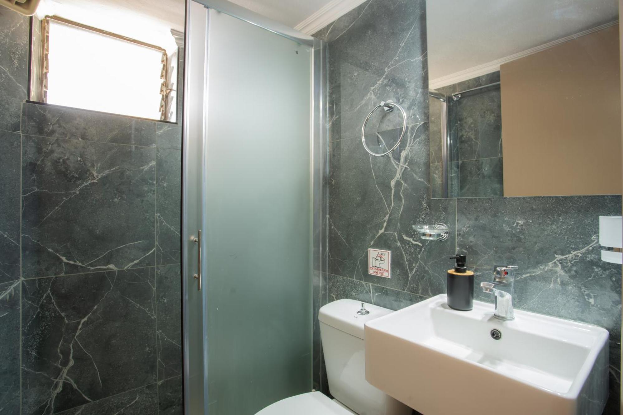 Eros Appartments Kalamítsi Екстериор снимка
